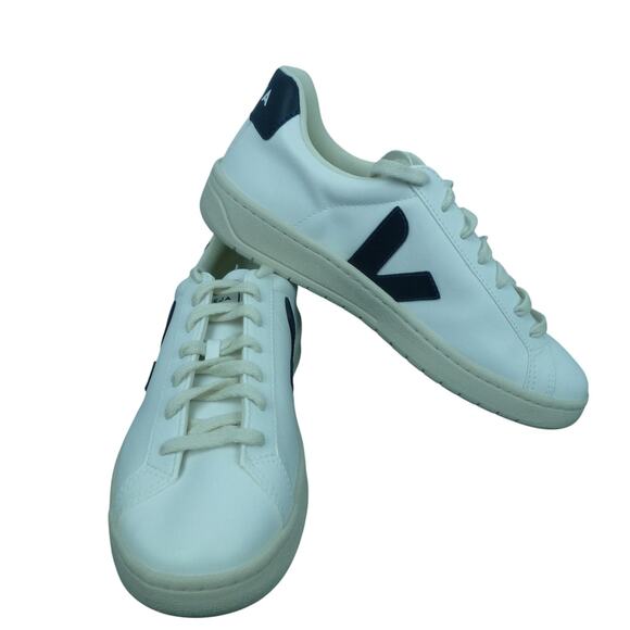 Veja Urca Low Cut Sneakers White Women's Size 10 - Picture 1 of 7